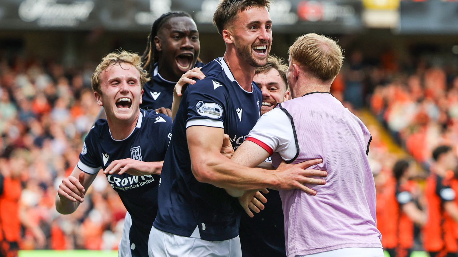 Wright Stunner Fires Dundee to Derby Victory